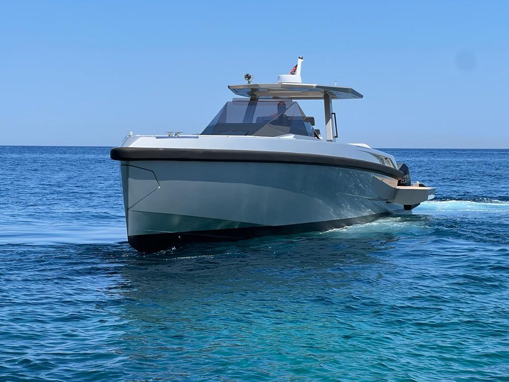 2021 | WALLY WALLY TENDER 48X | Ferretti Preowned Web site