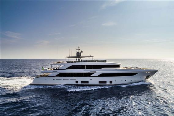 CUSTOM LINE NAVETTA 42