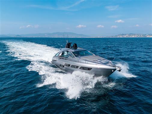 2018 PERSHING 5X