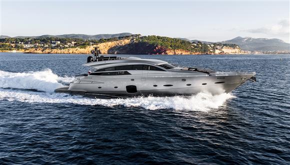 2012 PERSHING 92'