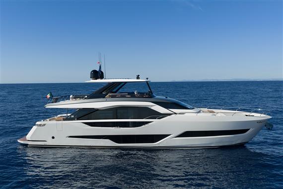 FERRETTI YACHTS 800
