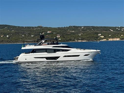 2023 FERRETTI YACHTS 780