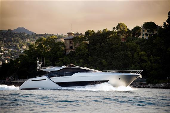 2024 RIVA 88' FOLGORE