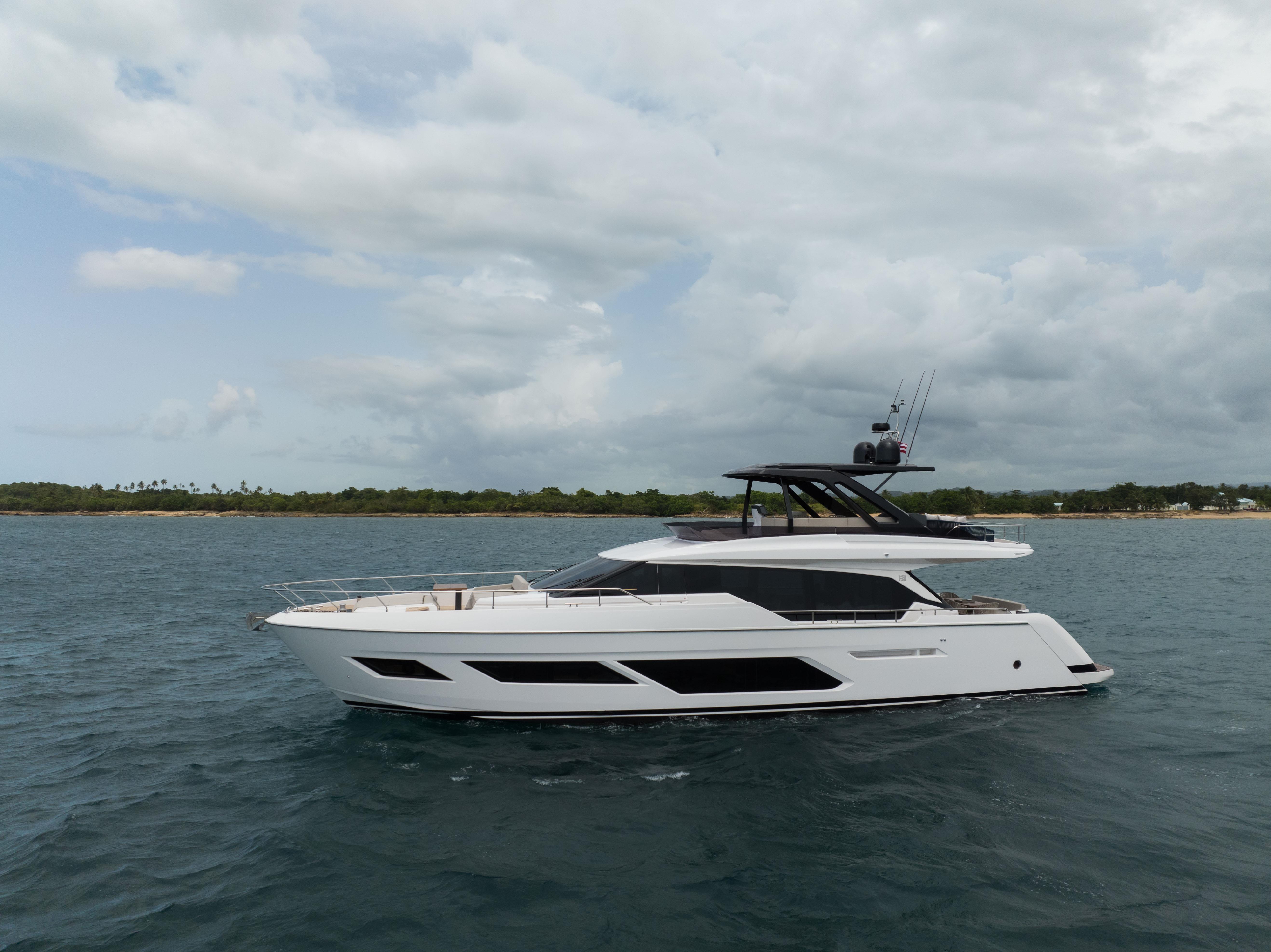 2023 FERRETTI YACHTS 720 