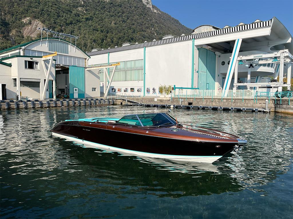 2022 RIVA ANNIVERSARIO 