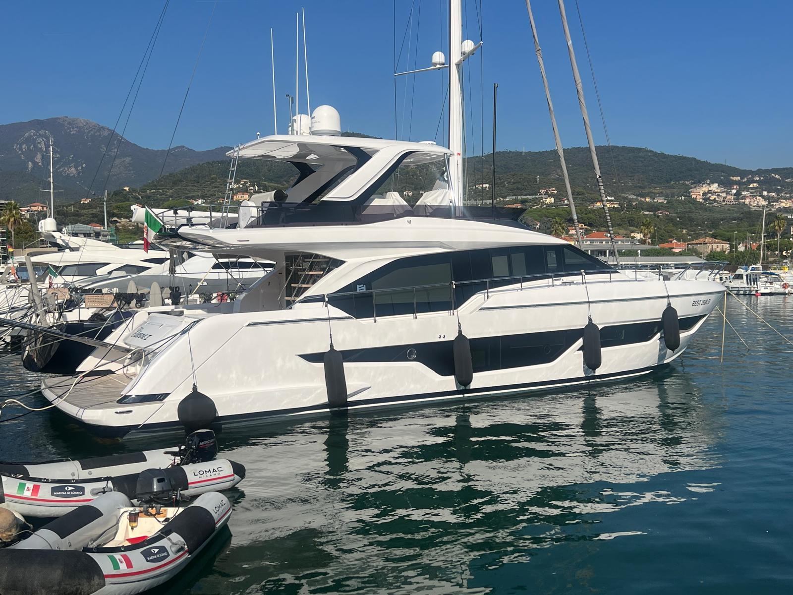 2025 FERRETTI YACHTS 670 