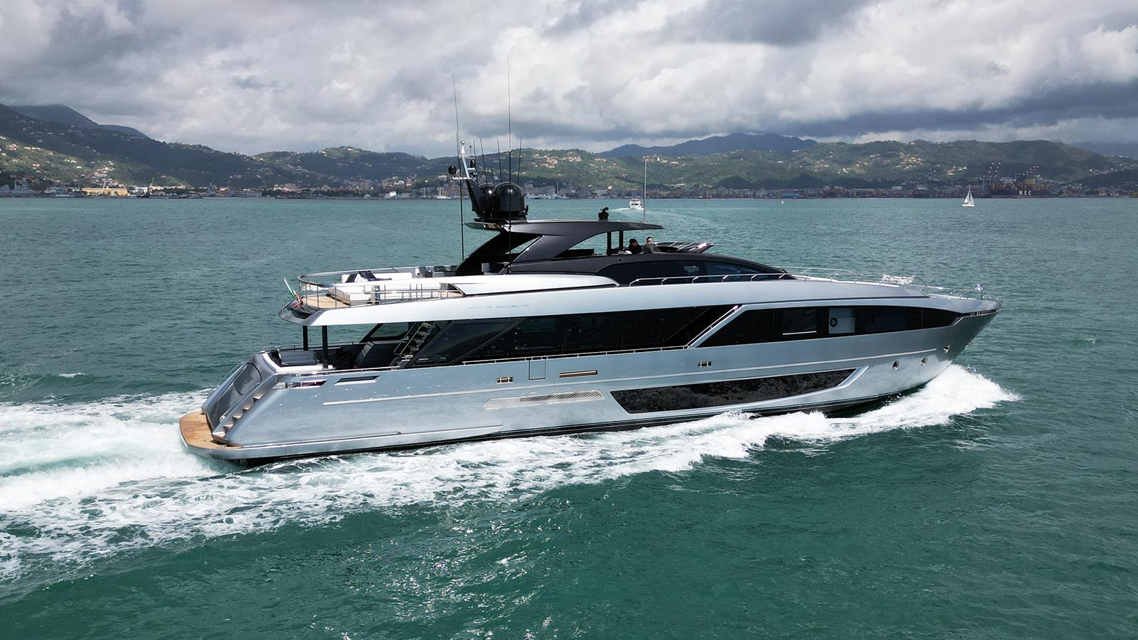 2018 RIVA 110' DOLCEVITA 